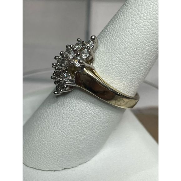 10KT Yellow Gold Cluster Clear Iolite Ring - Picture 2 of 7